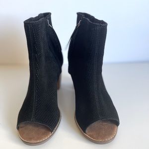 Toms Majorca Perforated Peep Toe Booties